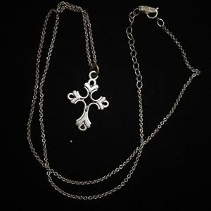 Silver cross pendant